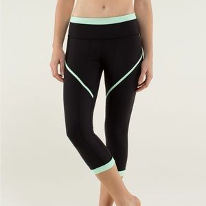 Lululemon Roll Out Crop 3/4 Legging